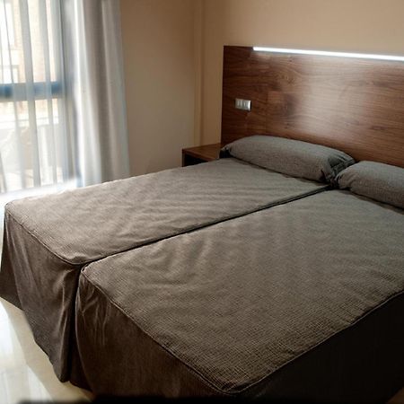 Visit Hotel Caspe Eksteriør billede
