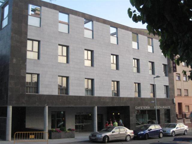 Visit Hotel Caspe Eksteriør billede